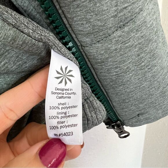 Athleta Jasper Green Zipper Closure Puffer Vest Women’s Size Small - Picture 7 of 8